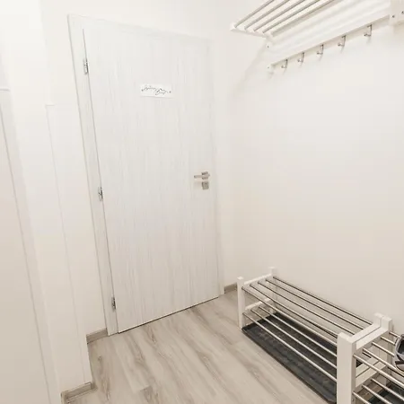 Denisa Apartment *